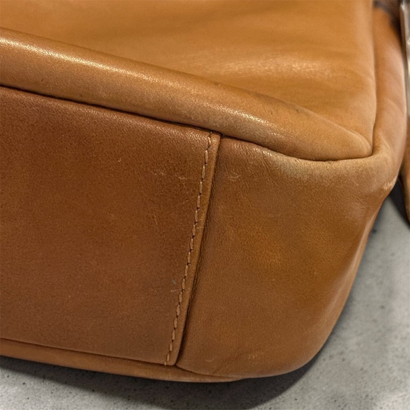 RUDSAK Tan Leather Laptop Bag - Structured & Professional - Picture 7 of 9